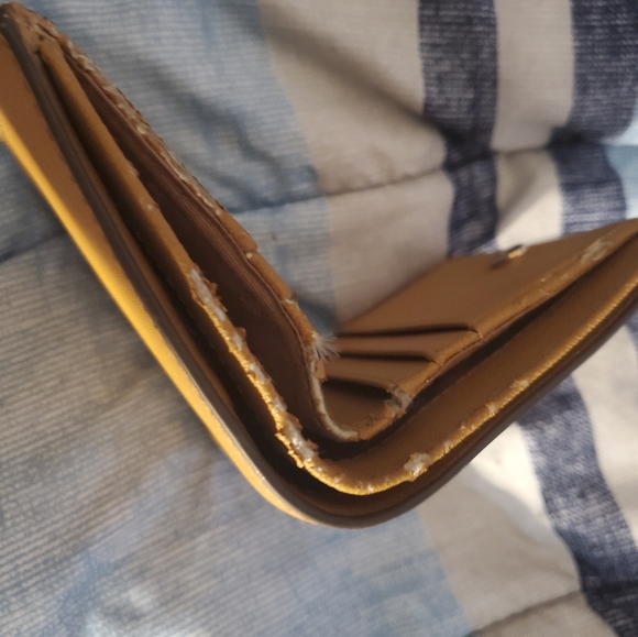 Tory Burch Wallet - Picture 4 of 5